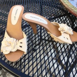 Brand new flower wood heels